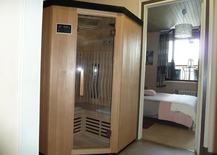 'chez Lulu' - Cocon Avec Bain Nordique Et Sauna En Ardenne * Nassogne